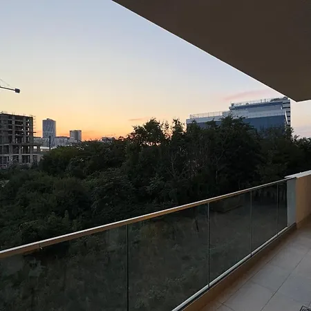 North View 1br 20 Sqm Terrace & Free Parking * Бухарест